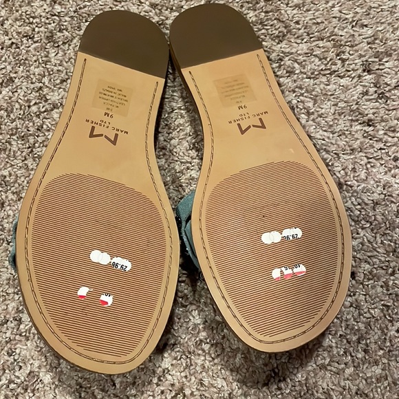 Marc Fisher LTD Pacca suede flats - Picture 2 of 3